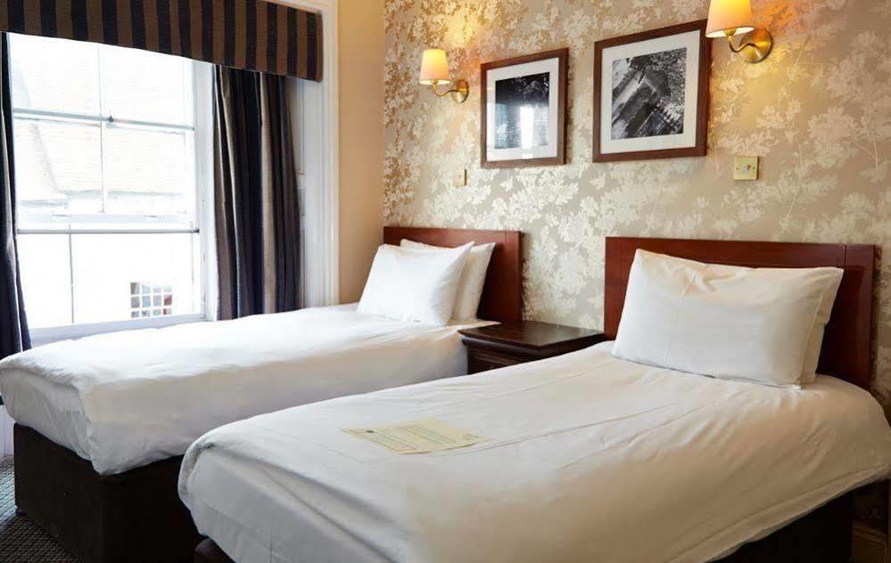 The Bell Hotel & Inn By Greene King Inns Woburn Kültér fotó